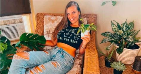 Kenzie loves Biography, Net Worth, Age, Height, .